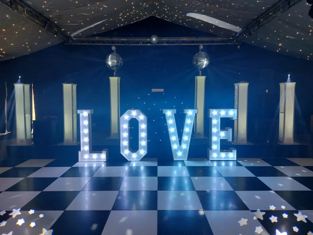 wedding dj in colchester love dj services(1)